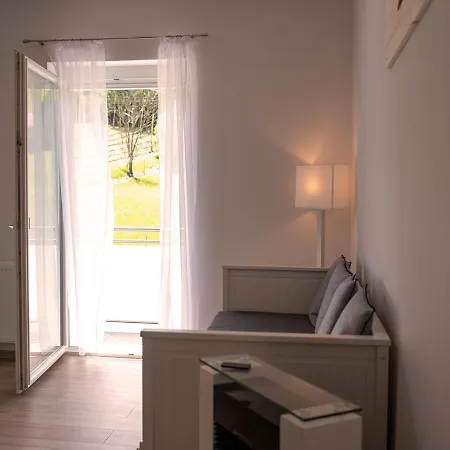 Claus Resch - E-bike, Wandern, Minigolf, Familie, Urlaub An Der Weinstraße Leutschach