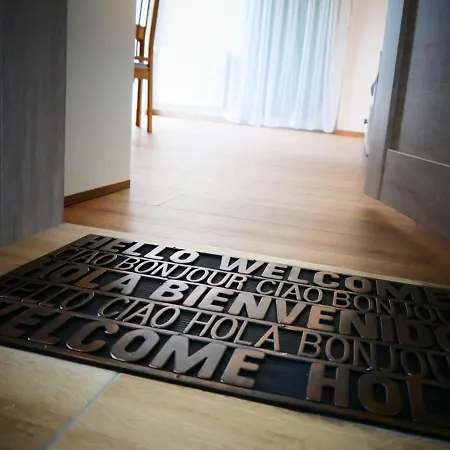 Claus Resch Apartment *