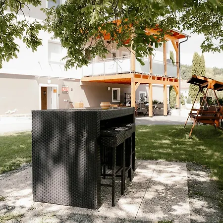 Apartment Claus Resch - E-bike, Wandern, Minigolf, Familie, Urlaub An Der Weinstraße