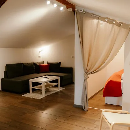 Claus Resch - E-bike, Wandern, Minigolf, Familie, Urlaub An Der Weinstraße Apartment