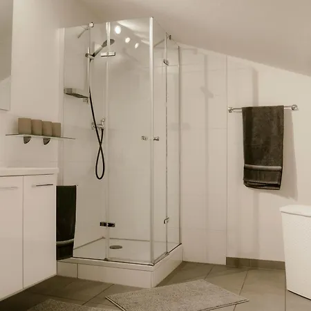 Apartment Claus Resch - E-bike, Wandern, Minigolf, Familie, Urlaub An Der Weinstraße Leutschach