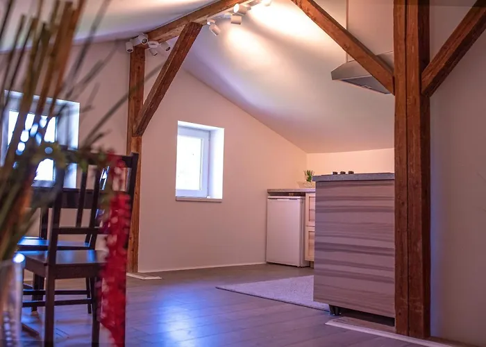 Claus Resch - E-bike, Wandern, Minigolf, Familie, Urlaub An Der Weinstrasse 里欧查赫