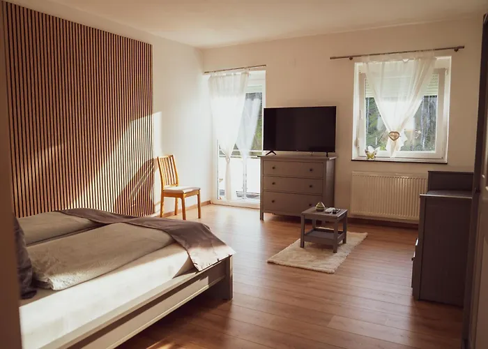 Claus Resch - E-bike, Wandern, Minigolf, Familie, Urlaub An Der Weinstrasse 公寓 *