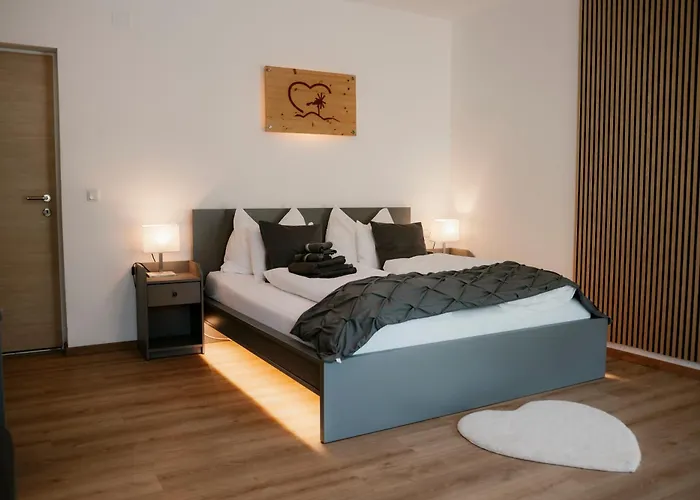 Claus Resch - E-bike, Wandern, Minigolf, Familie, Urlaub An Der Weinstrasse * 里欧查赫