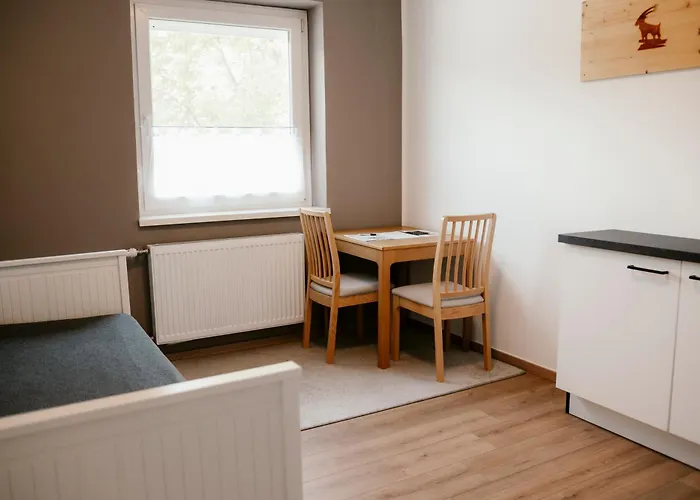 Claus Resch - E-bike, Wandern, Minigolf, Familie, Urlaub An Der Weinstrasse 루트스카치