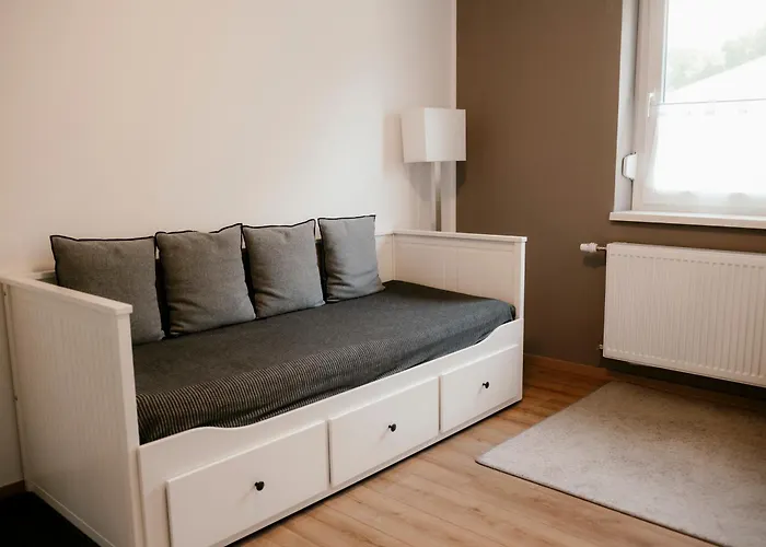 Claus Resch - E-bike, Wandern, Minigolf, Familie, Urlaub An Der Weinstrasse * 里欧查赫